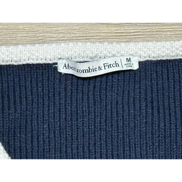 Abercrombie & Fitch Mara Button-up Sweater Vest Navy B /w White Trim Size Medium - Picture 2 of 8